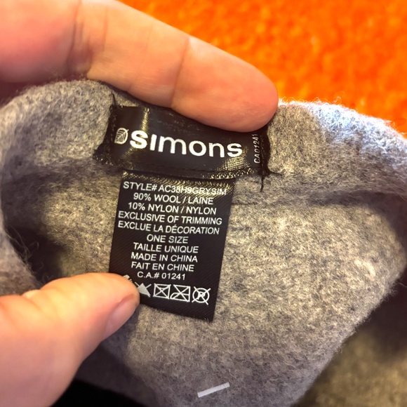 Grey wood felt beads embellished beret hat NWT - Picture 5 of 6